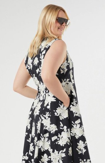 Beige Plus Size London Dresses