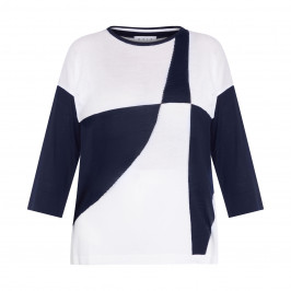 GAIA ABSTRACT INTARSIA SWEATER WHITE AND NAVY  - Plus Size Collection