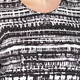 BEIGE LABEL BLACK PRINT TOP