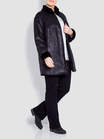 Persona reversible eco-shearing black coat